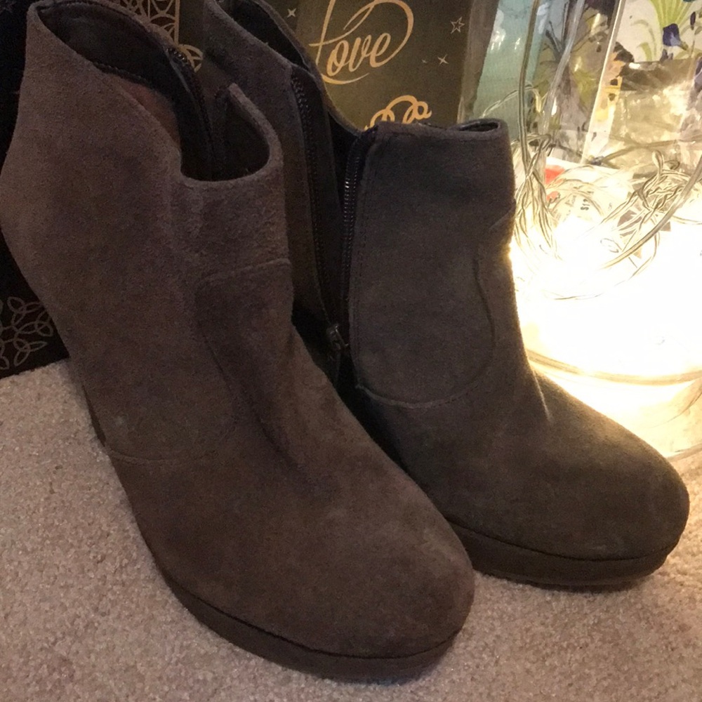 Jessica Simpson suede booties